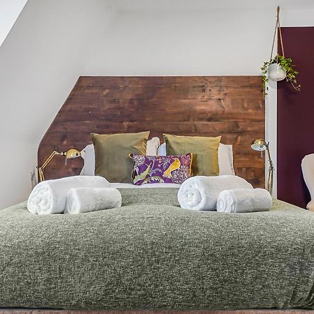 Stylish Eco Aparthotel In Фолькустоун Номер фото