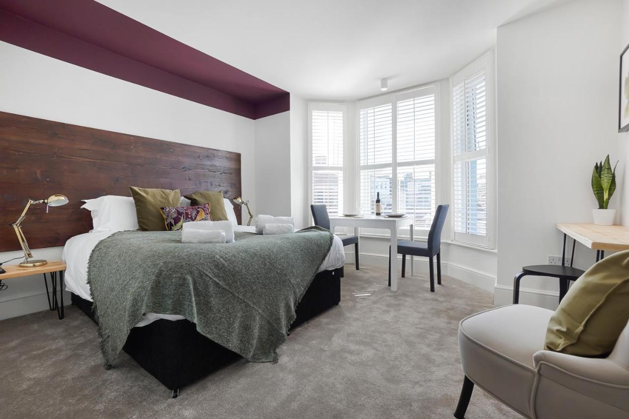Stylish Eco Aparthotel In Фолькустоун Экстерьер фото